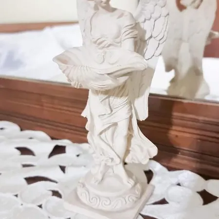 Liora's Place Apartment