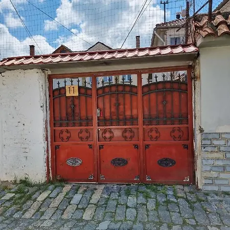 Liora's Place * Korce