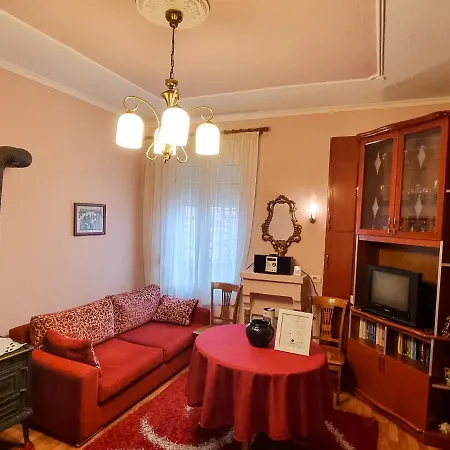 Liora's Place * Κορυτσά