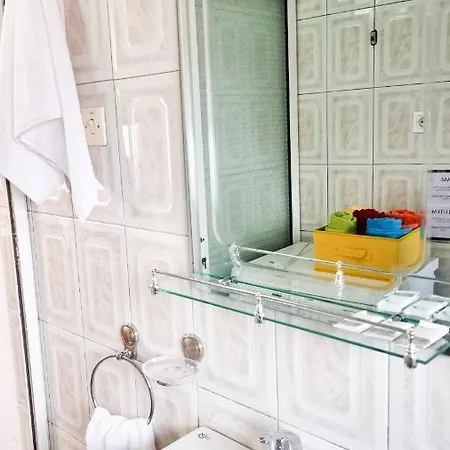 Liora's Place Κορυτσά