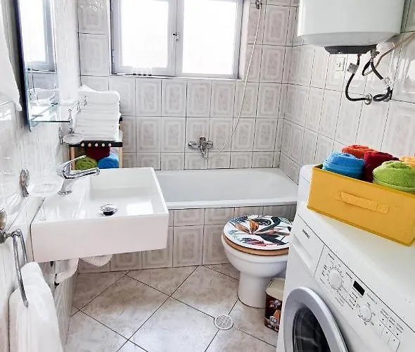 公寓 Liora's Place *